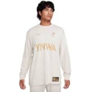 NWOT Nike Liverpool x LeBron Long Sleeve Tee Size Medium